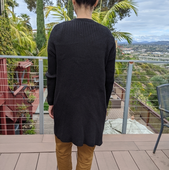 GAP Merino Wool Sweater - Picture 2 of 4